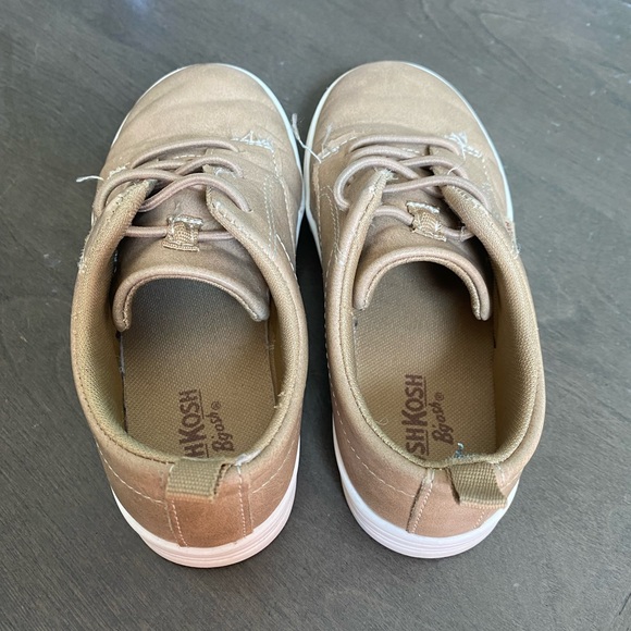 Oshkosh B’gosh slip on toddler shoes - Picture 3 of 5